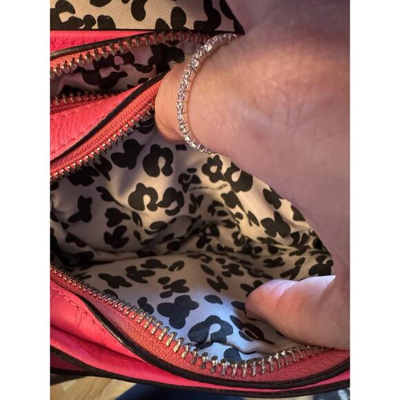 Rebecca Minkoff Mini Suki crossbody bag in a vibrant pink leather - Picture 8 of 11
